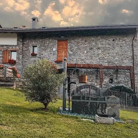 La Volta - Heritage In Molino Maufet Watermill - Patio On The Garden * Colico
